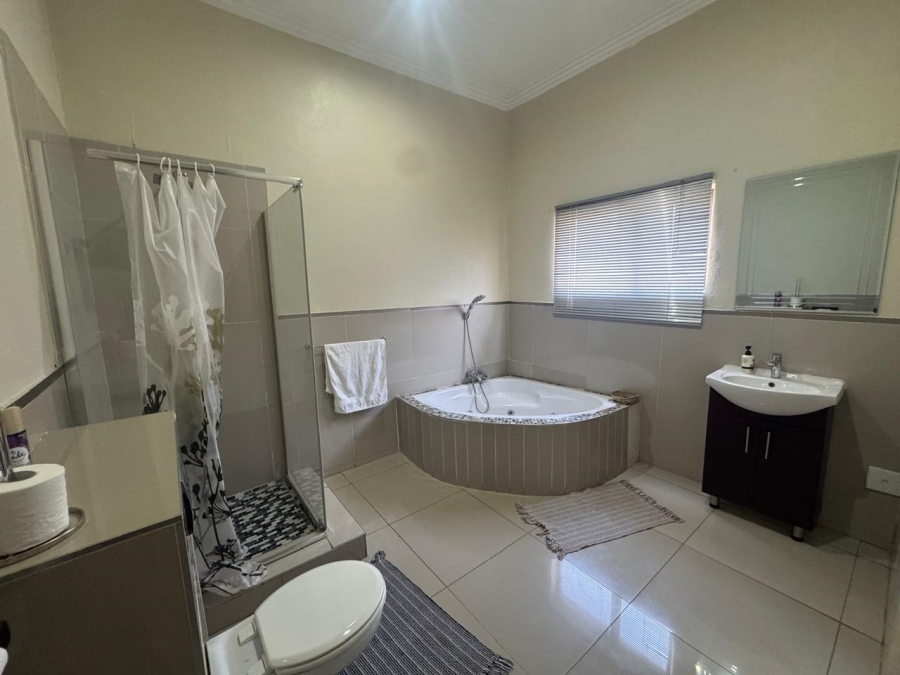 To Let 3 Bedroom Property for Rent in Leloko Lifestyle Estate North West